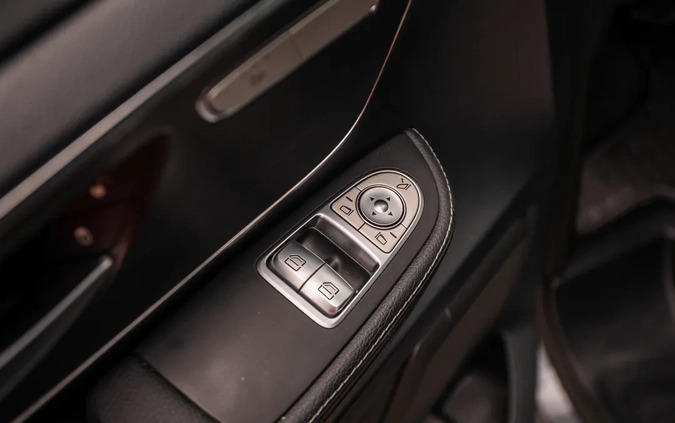 Mercedes-Benz Klasa V cena 165900 przebieg: 190000, rok produkcji 2015 z Złoty Stok małe 781